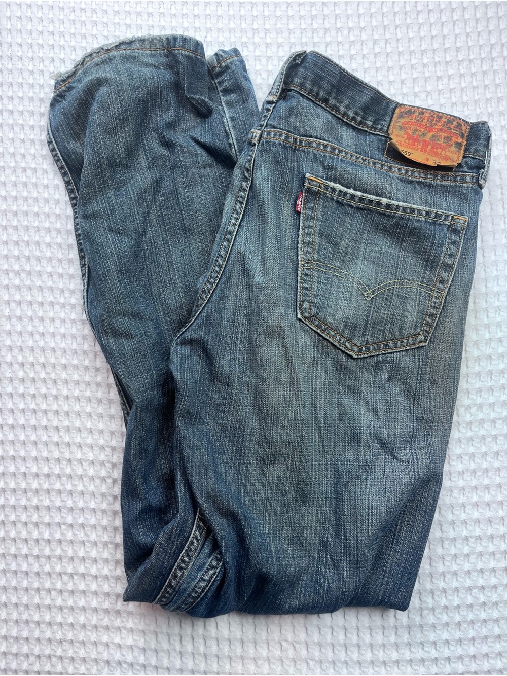 Levi’s 559 Relaxed Straight Jeans Men’s 36x34 Distressed Faded Blue